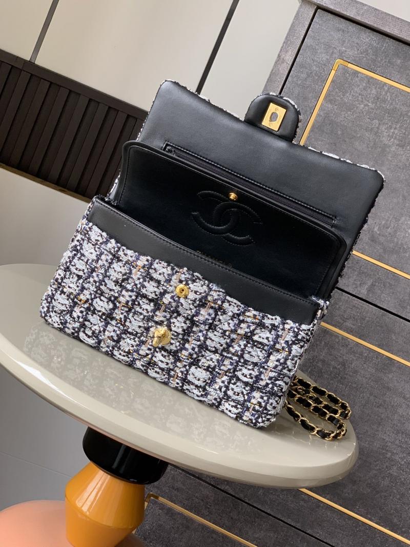 Medium Chanel Tweed Flap Bag A01112