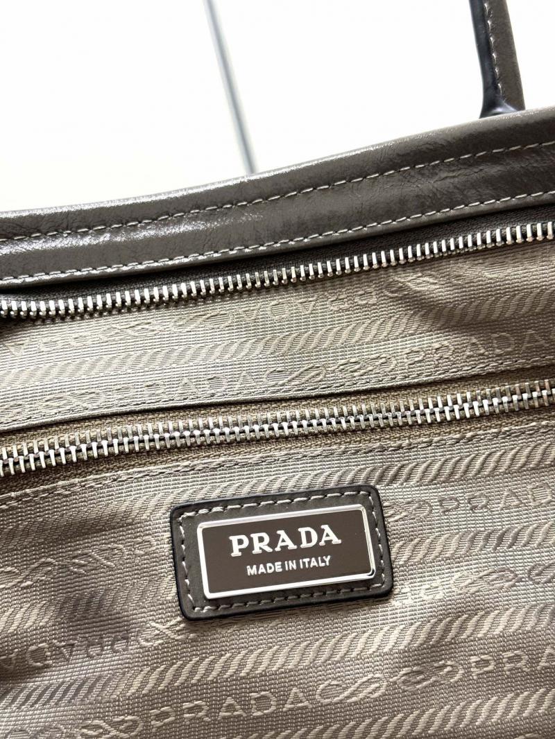Prada Leather tote bag Grey 2VG128