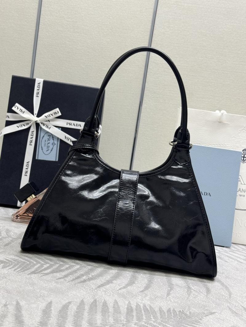 Prada Medium leather tote bag Black 1BG563