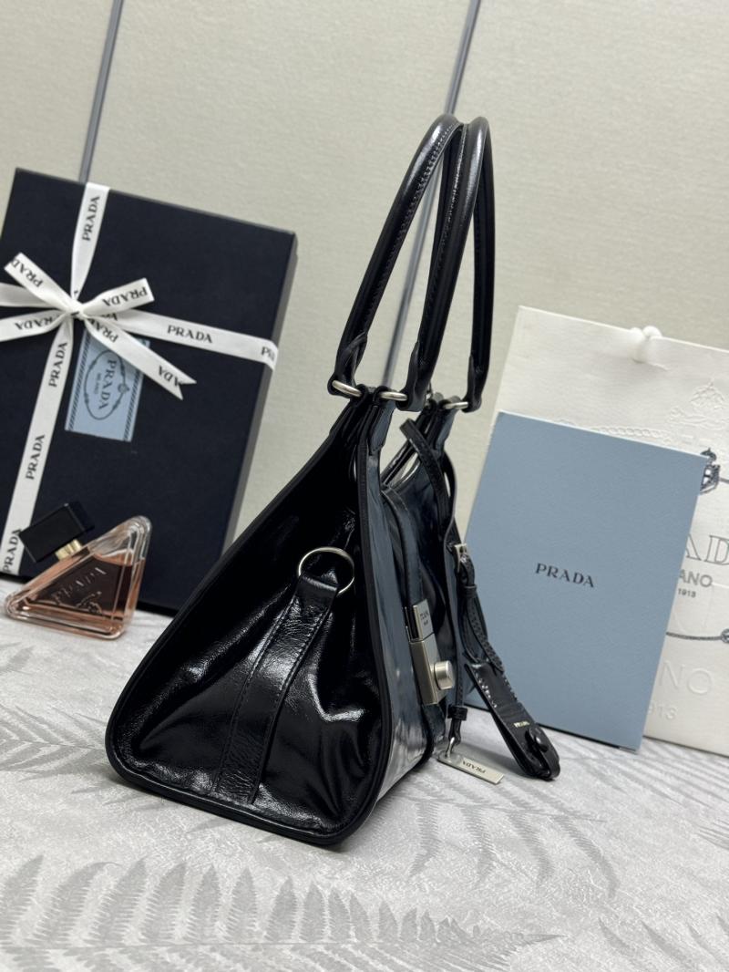 Prada Medium leather tote bag Black 1BG563