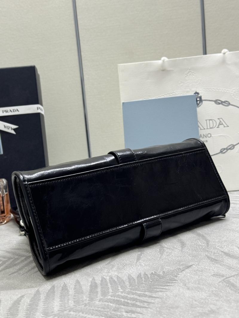 Prada Medium leather tote bag Black 1BG563