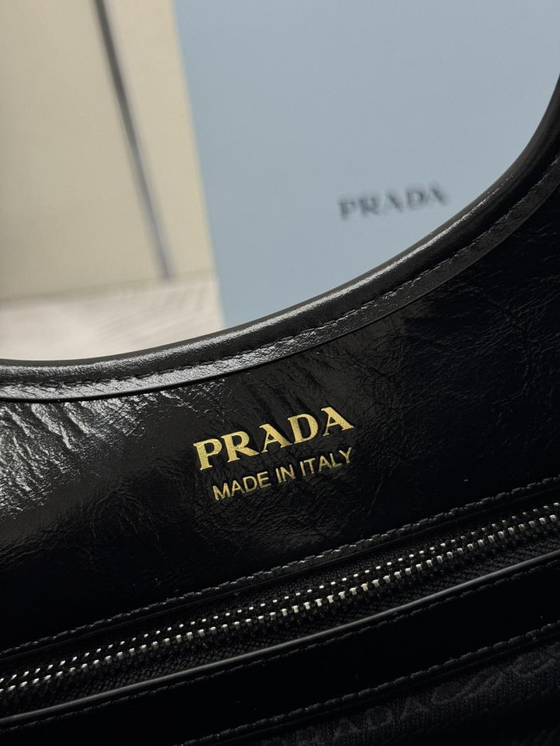Prada Medium leather tote bag Black 1BG563