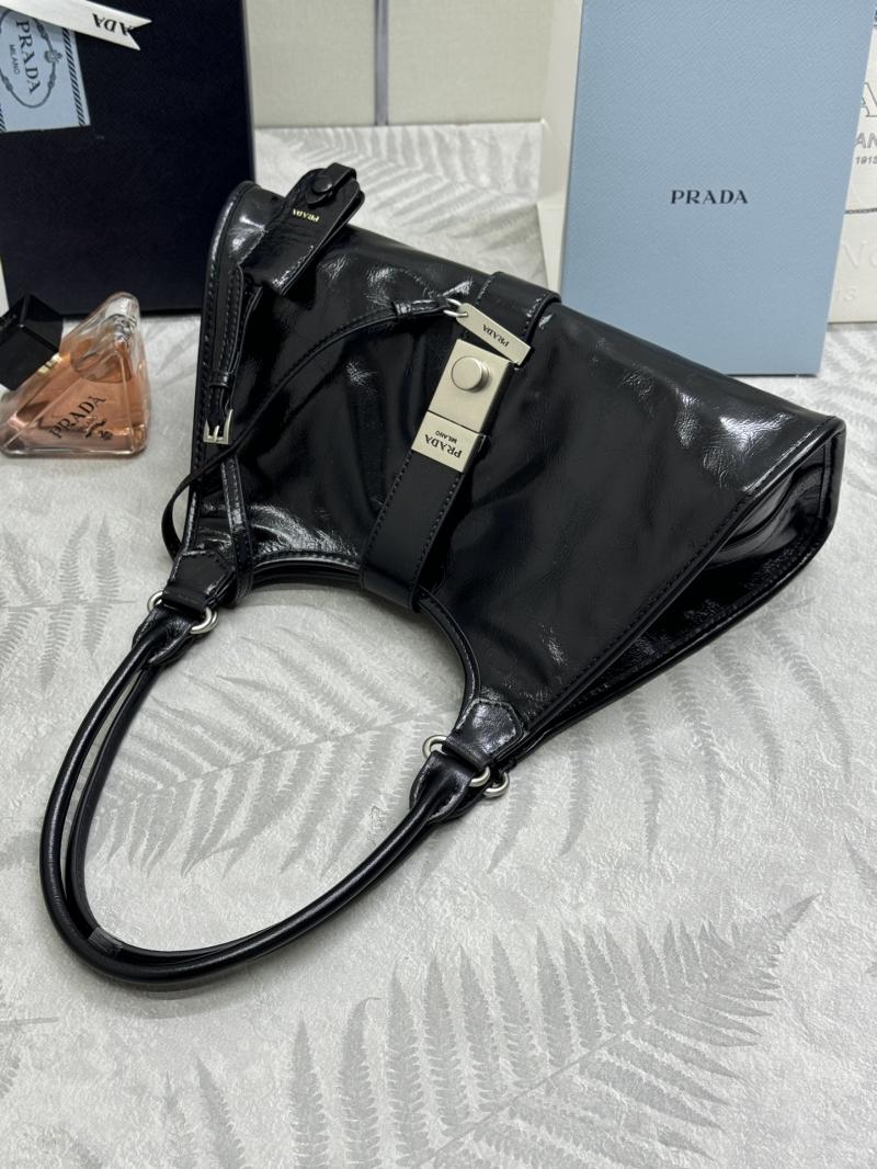 Prada Medium leather tote bag Black 1BG563