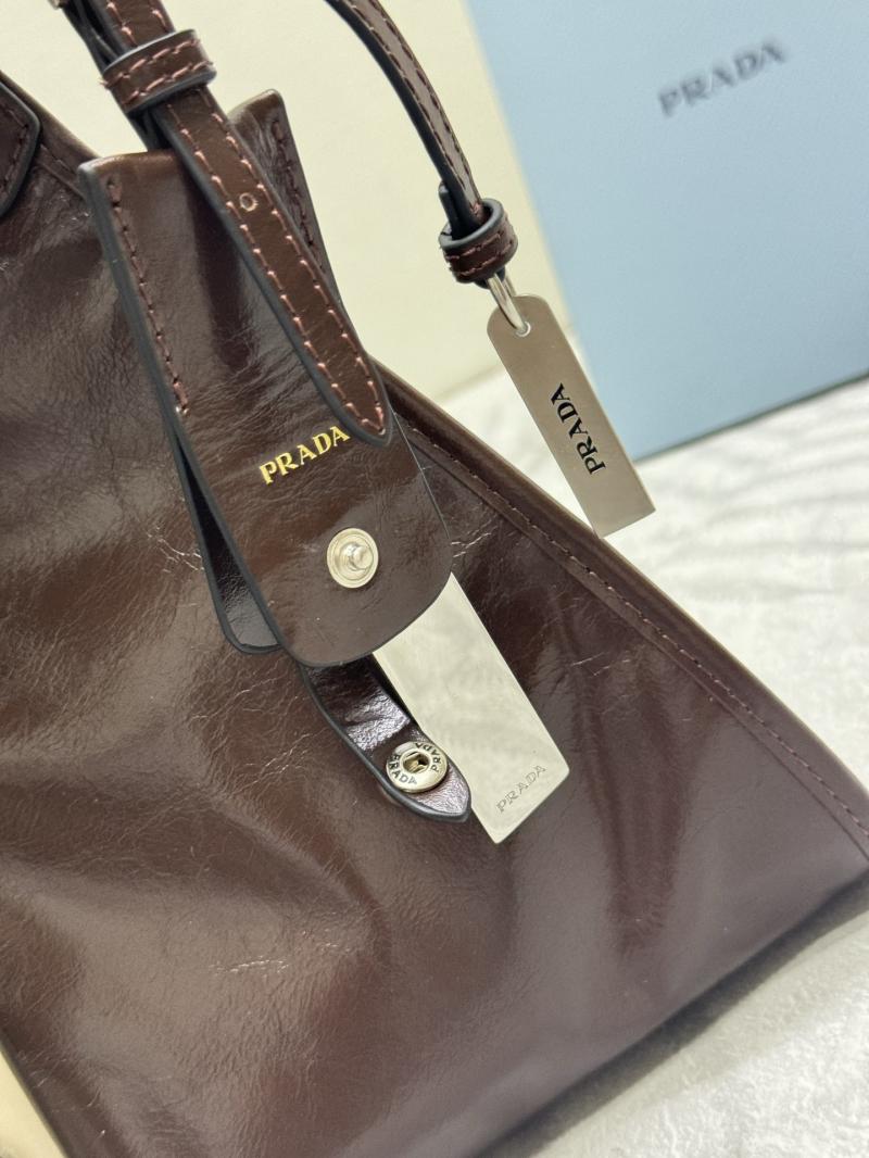 Prada Medium leather tote bag Dark Brown 1BG563