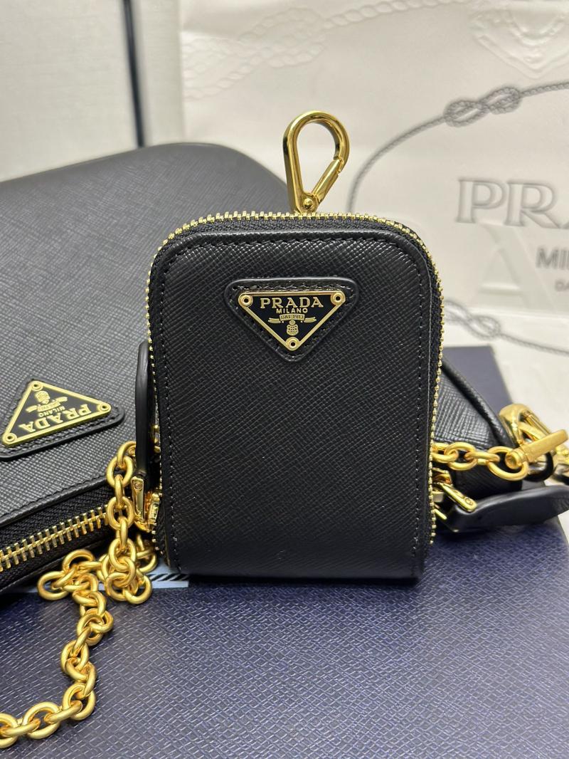 Prada Re-Edition 2005 Saffiano leather bag Black 1BH204