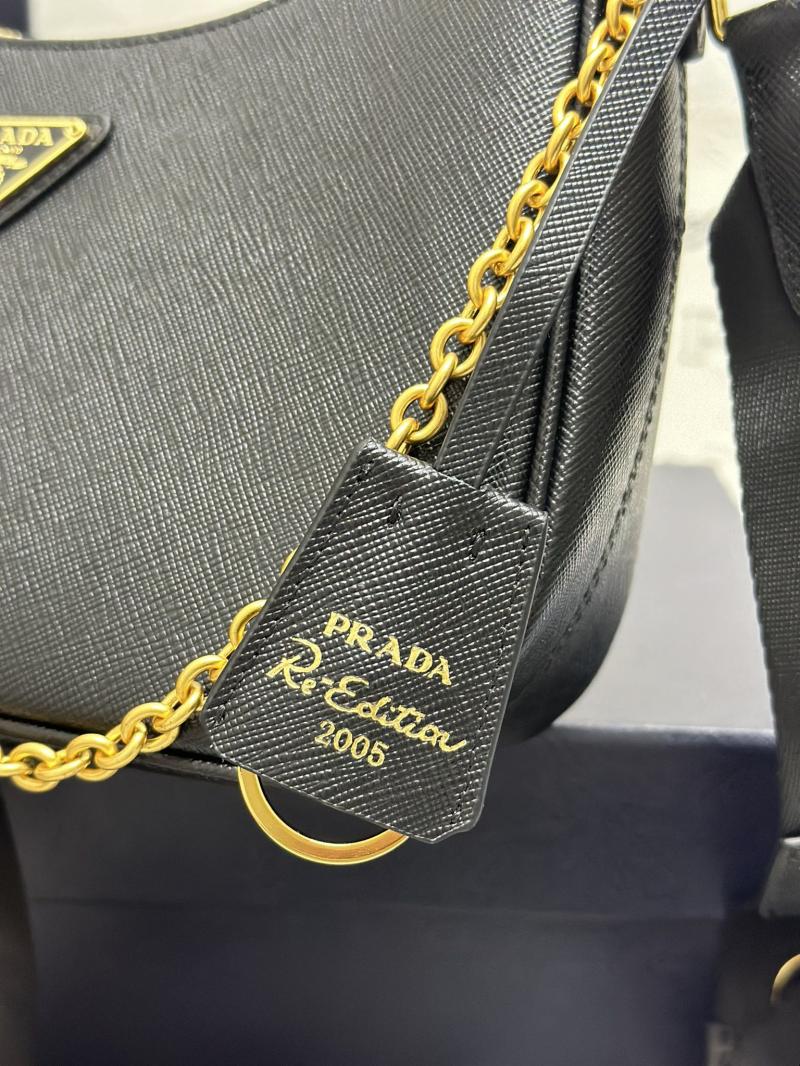 Prada Re-Edition 2005 Saffiano leather bag Black 1BH204