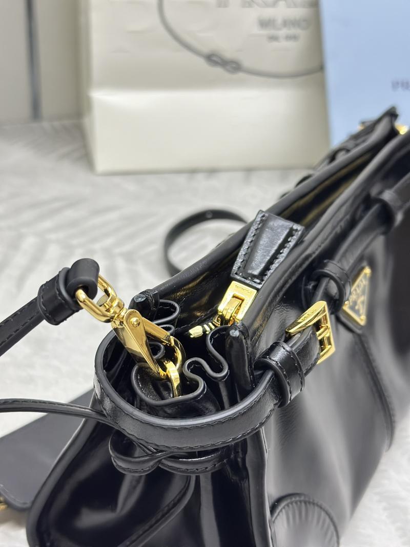 Prada Small leather shoulder bag Black 1BH215