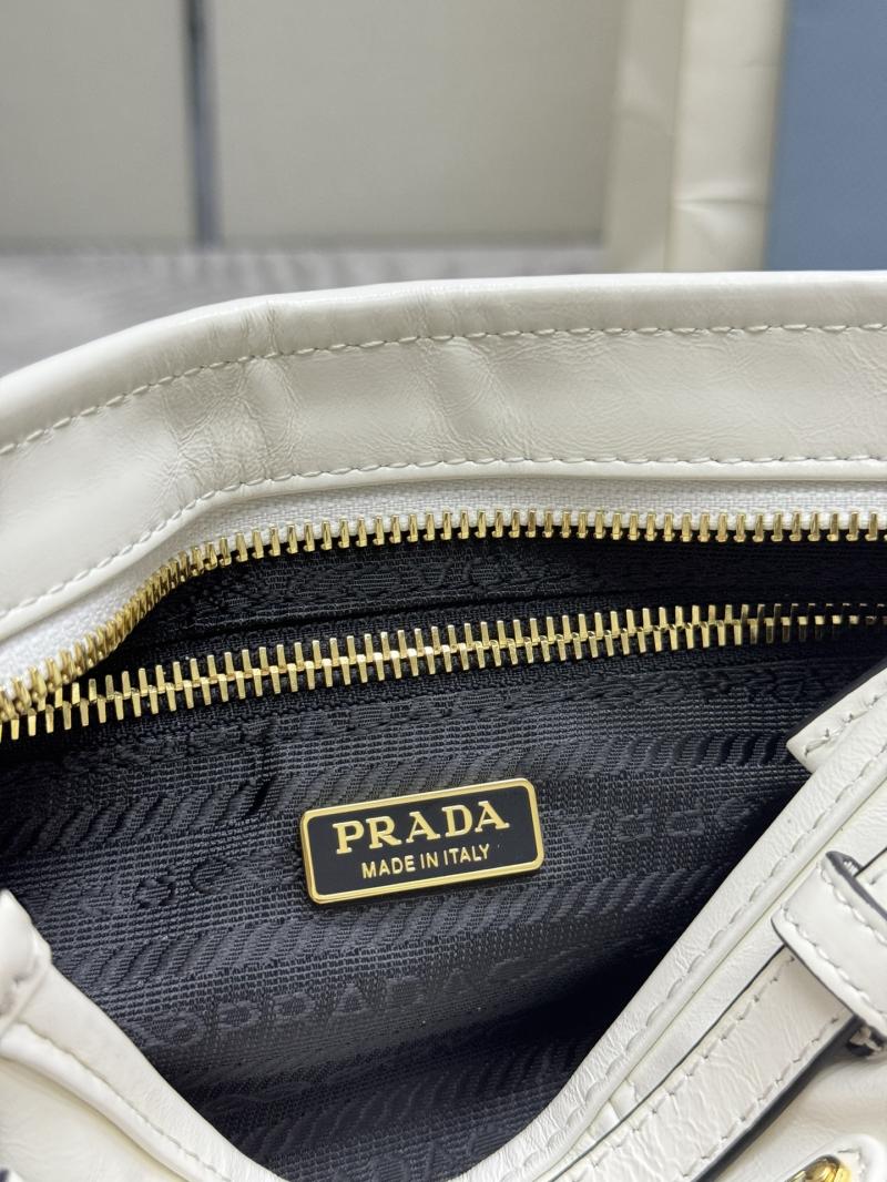 Prada Small leather shoulder bag White 1BH215