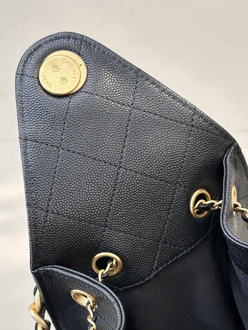 Chanel Grained Calfskin 25 Small Handbag Black AS5293