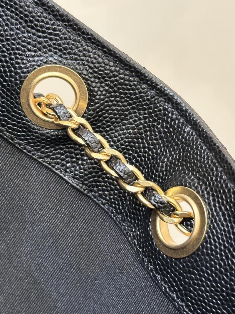 Chanel Grained Calfskin 25 Small Handbag Black AS5293
