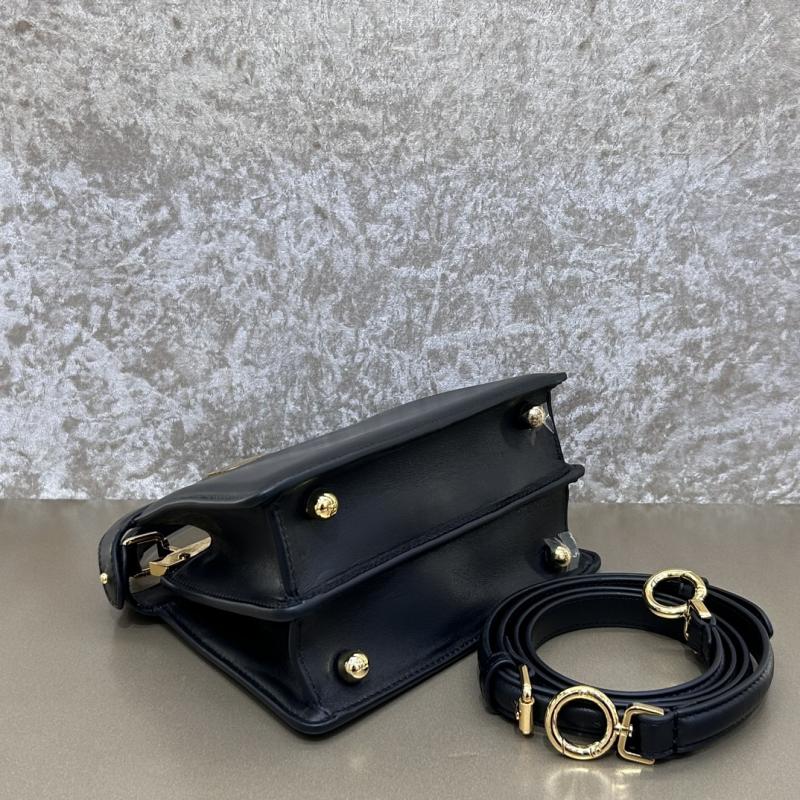 Fendi Peekaboo ISeeU Petite Black F7011
