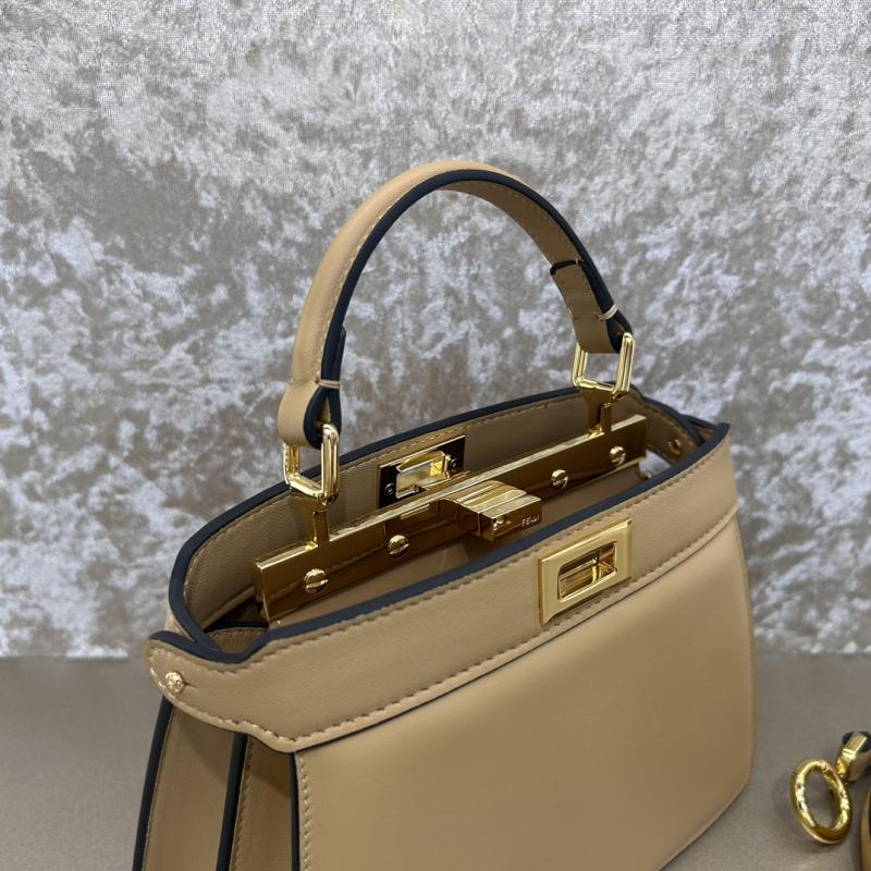 Fendi Peekaboo ISeeU Petite Rose F7011