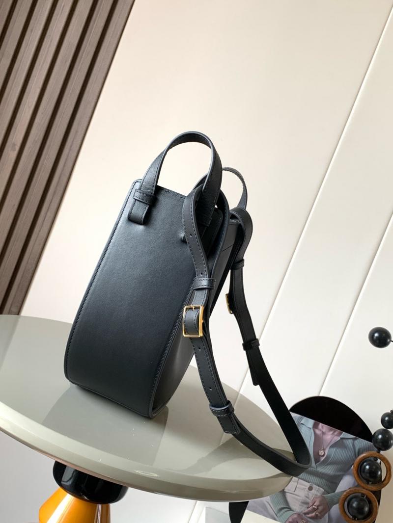 Loewe Hammock Slice bag Black LE9091