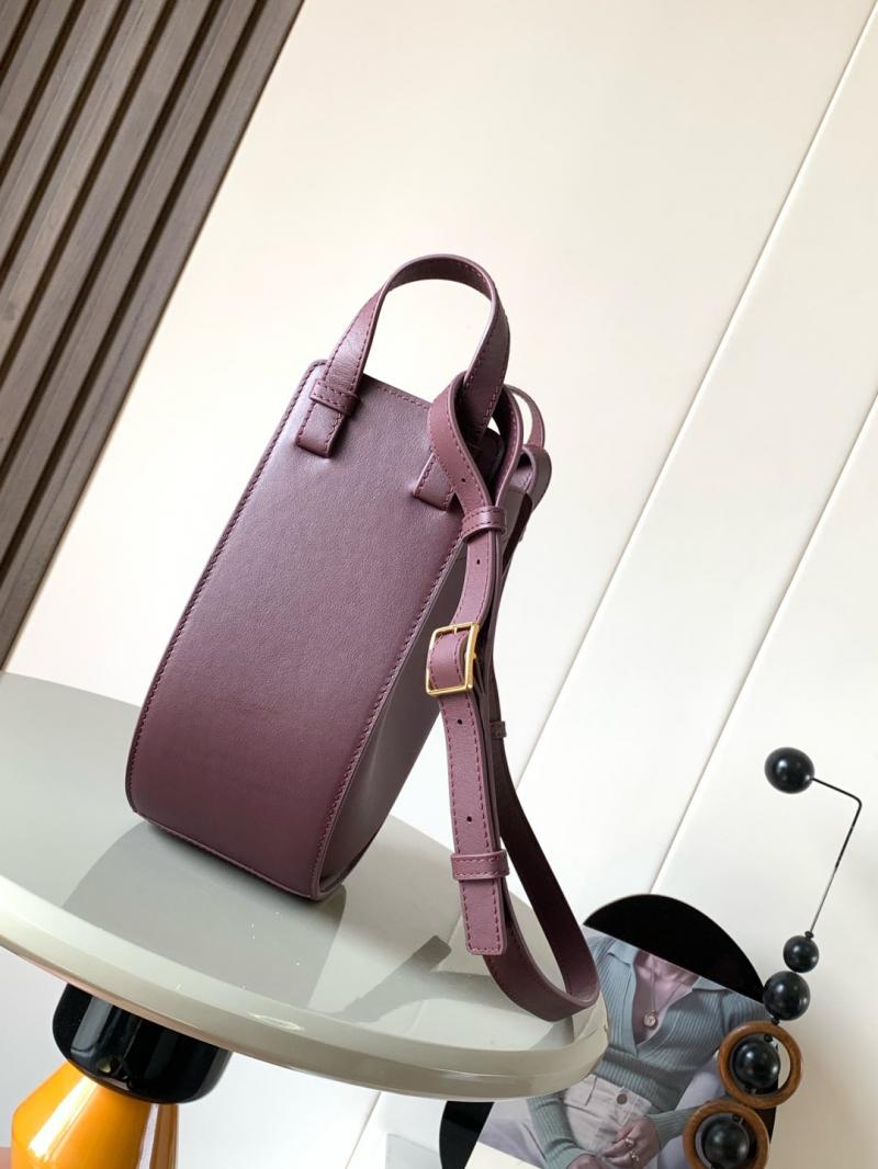 Loewe Hammock Slice bag Dark Burgundy LE9091