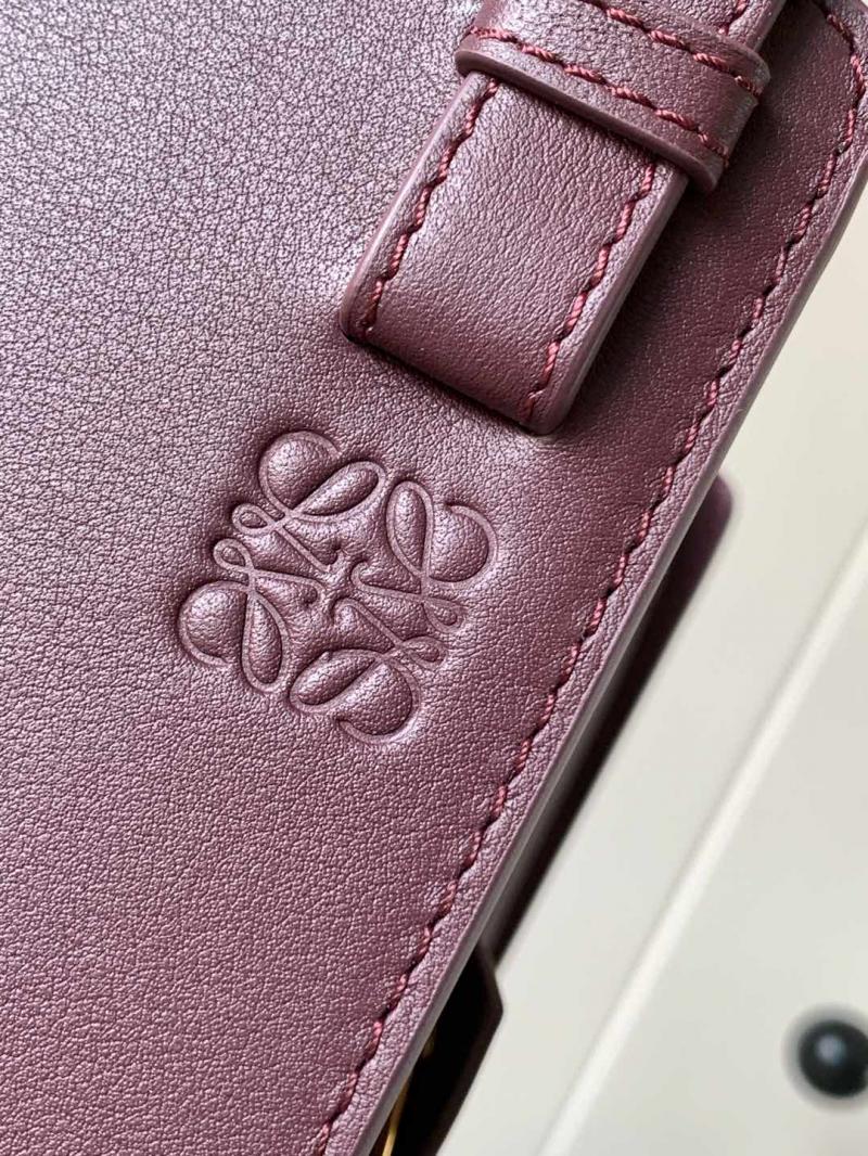 Loewe Hammock Slice bag Dark Burgundy LE9091
