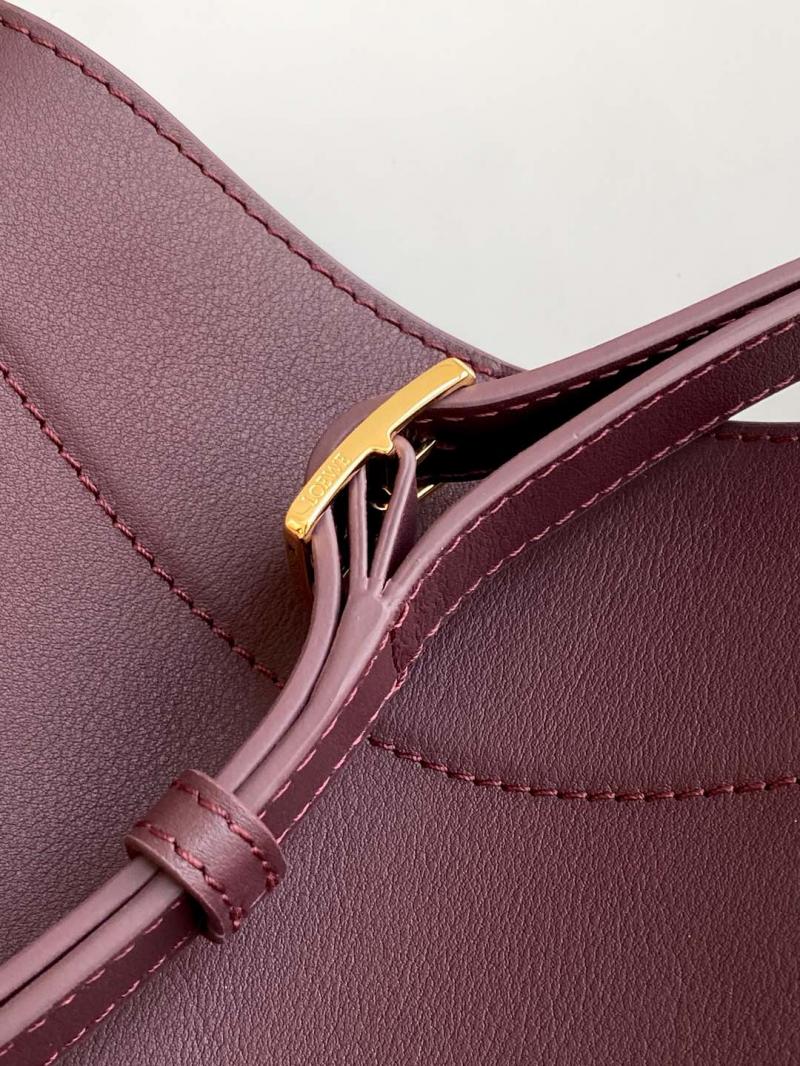 Loewe Hammock Slice bag Dark Burgundy LE9091