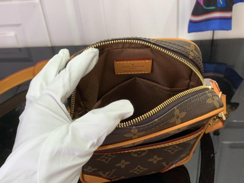 Louis Vuitton Danube M14013
