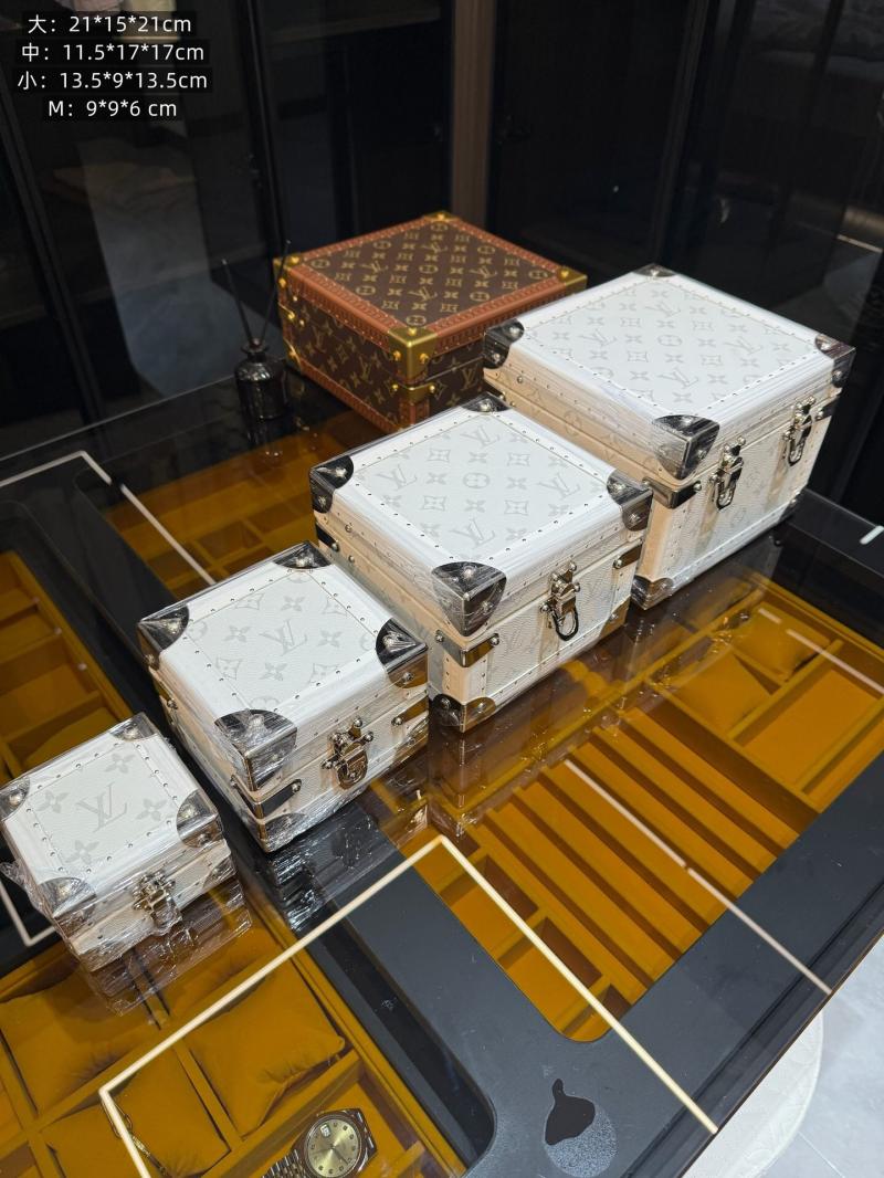 Louis Vuitton Jewelry Box White M2524