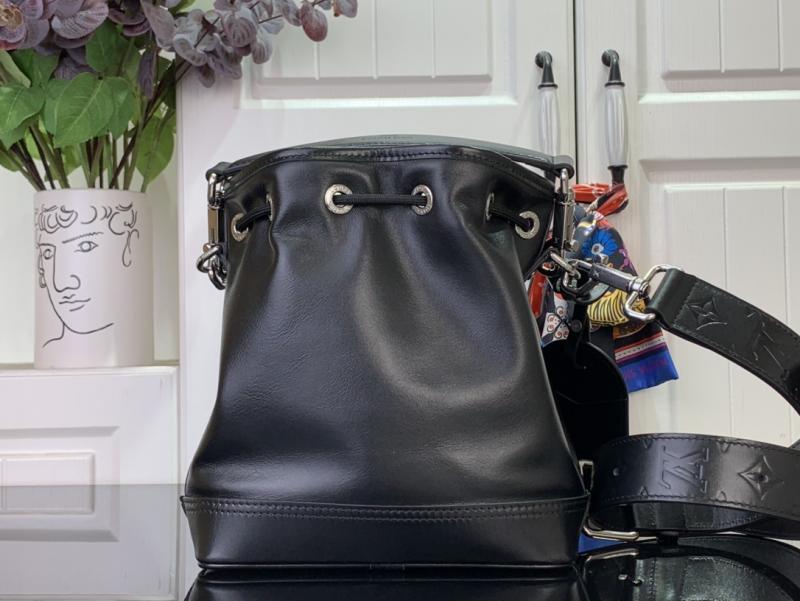 Louis Vuitton Noe Cargo M13985