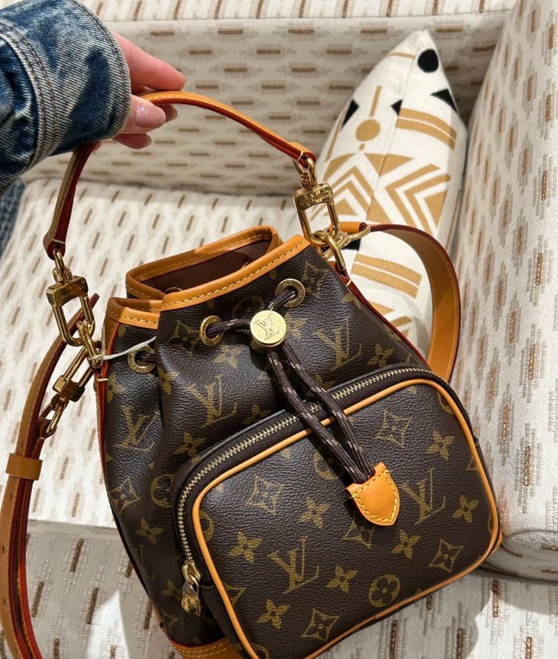 Louis Vuitton Noe Cargo M14017