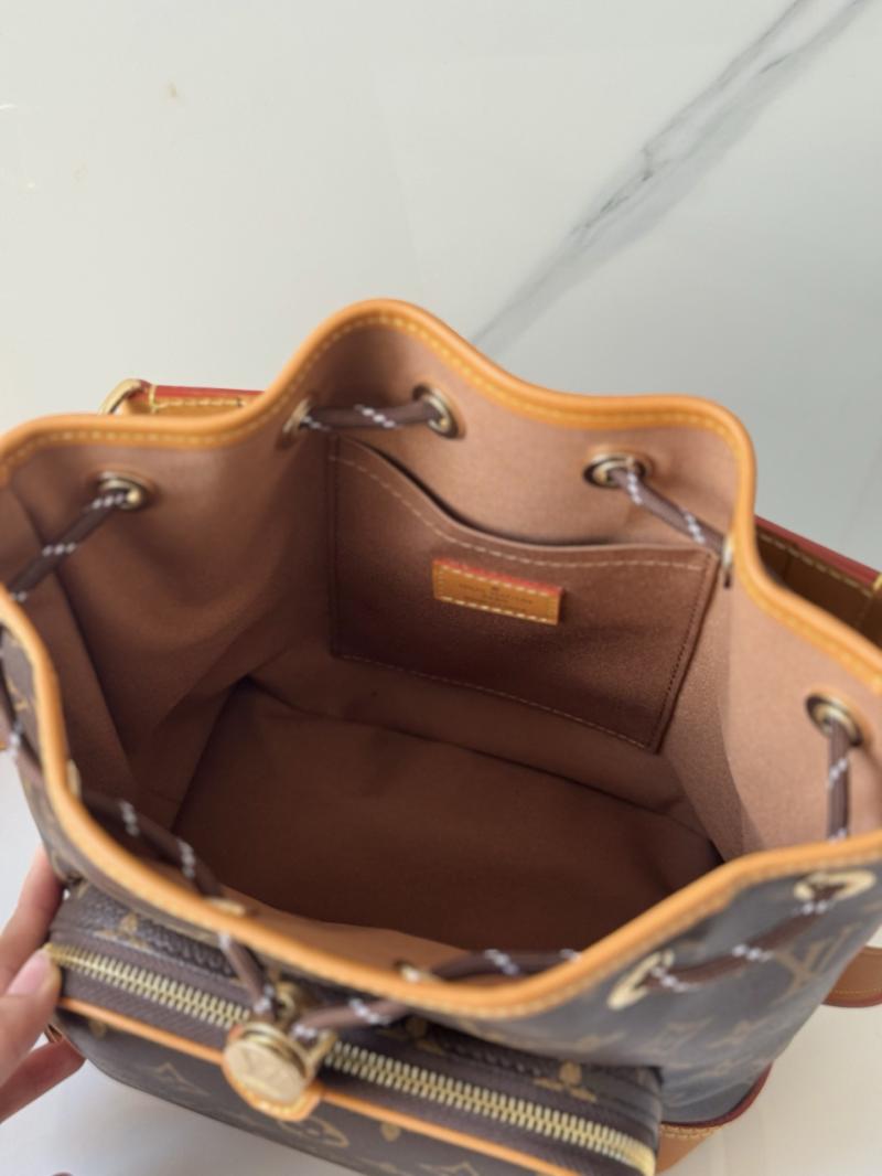 Louis Vuitton Noe Cargo M14017