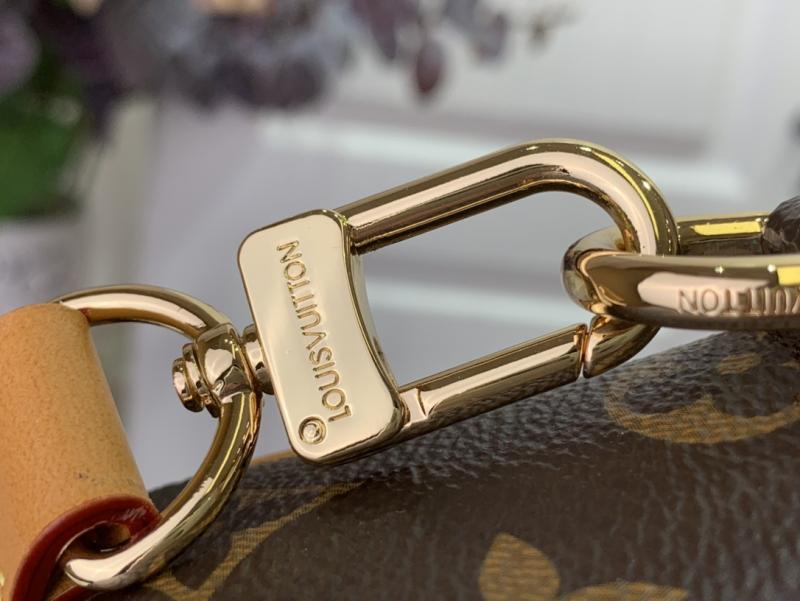 Louis Vuitton Trocadéro Wearable Wallet M14058