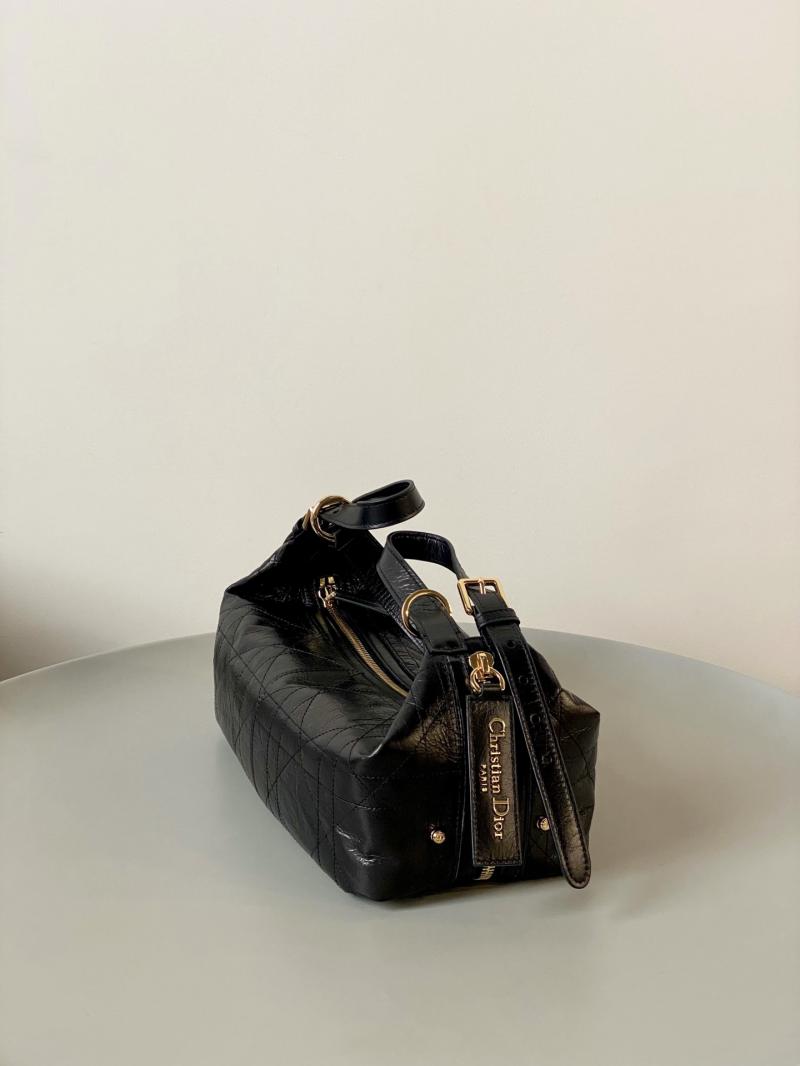 Medium D-Journey Bag in Crinkled Calfskin M2417