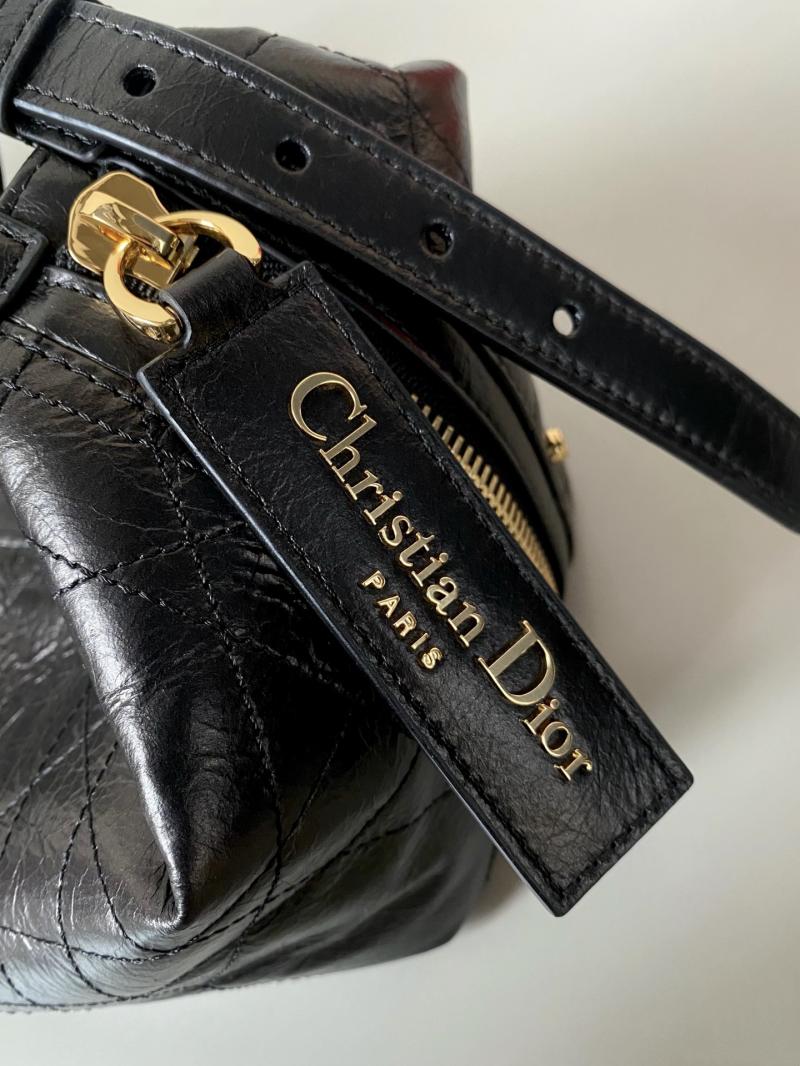 Medium D-Journey Bag in Crinkled Calfskin M2417