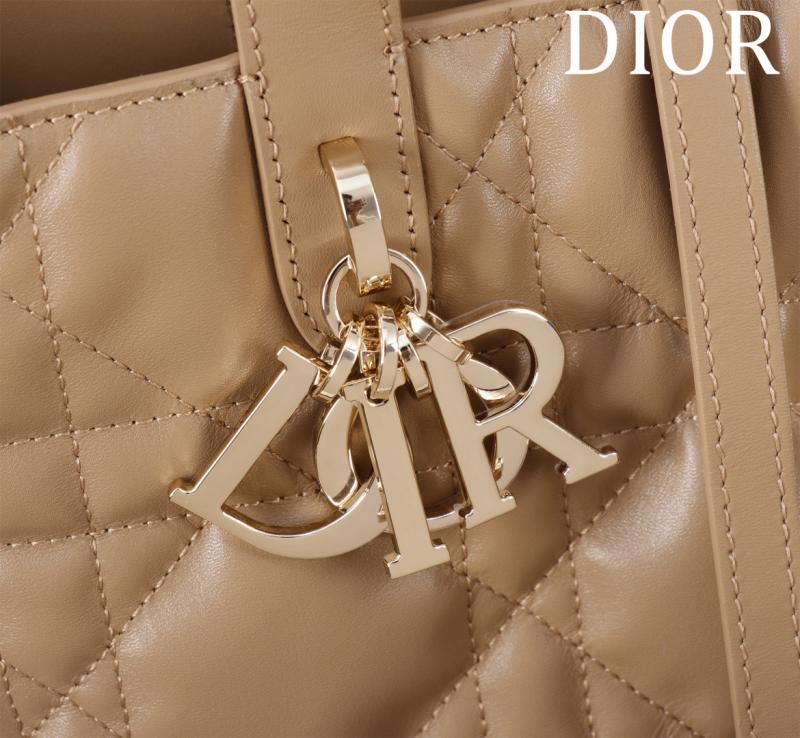 Medium Dior Toujours Vertical Tote Bag Tan M2836