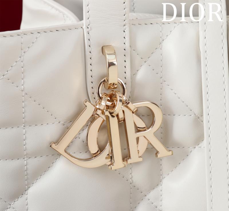 Medium Dior Toujours Vertical Tote Bag White M2836