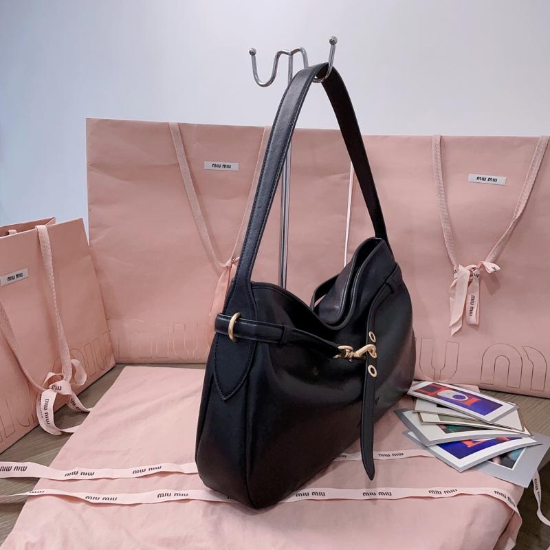 Miu Miu Aventure nappa leather bag Black 5BC181