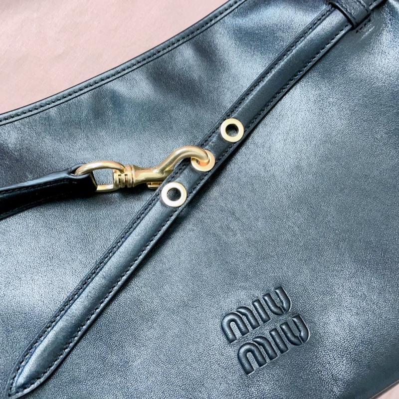 Miu Miu Aventure nappa leather bag Black 5BC181
