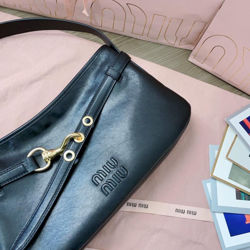 Miu Miu Aventure nappa leather bag Black 5BC182