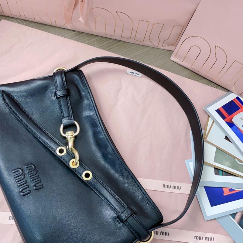 Miu Miu Aventure nappa leather bag Black 5BC182