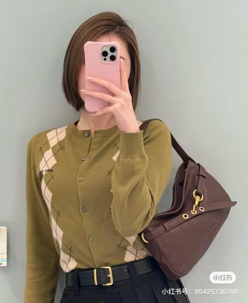 Miu Miu Aventure nappa leather bag Briarwood 5BC181