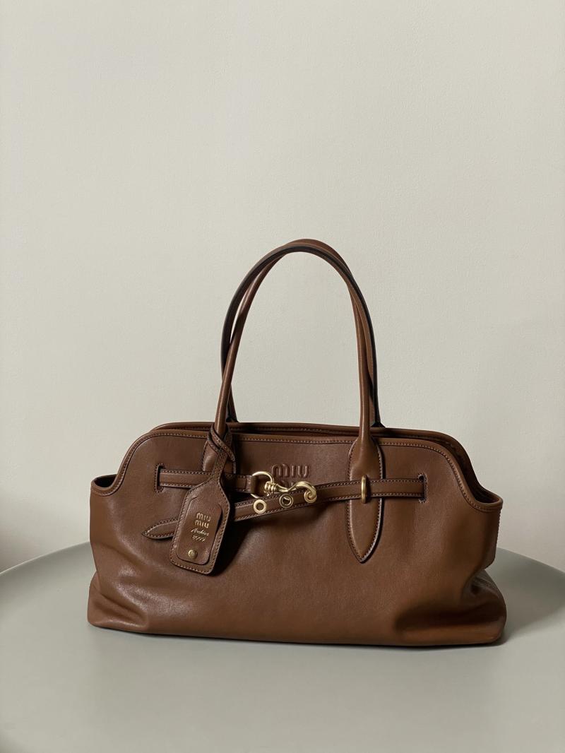 Miu Miu Aventure nappa leather bag Oak 5BG310