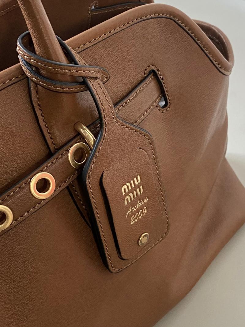 Miu Miu Aventure nappa leather bag Oak 5BG310
