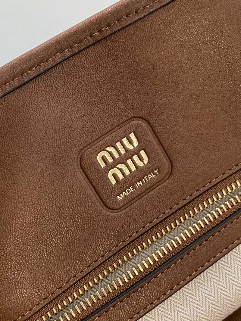 Miu Miu Aventure nappa leather bag Oak 5BG310