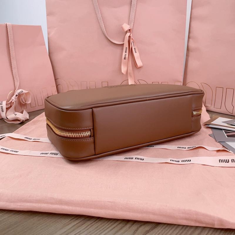 Miu Miu Medium Beau leather Bag Dark Brown 5BB172