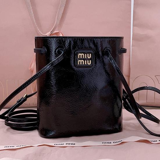 Miu Miu Naplak patent leather pouch Black 5NF460