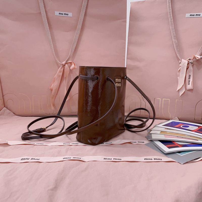 Miu Miu Naplak patent leather pouch Brown 5NF460