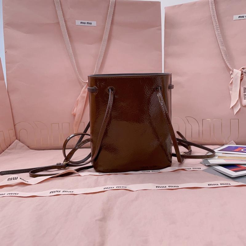 Miu Miu Naplak patent leather pouch Brown 5NF460