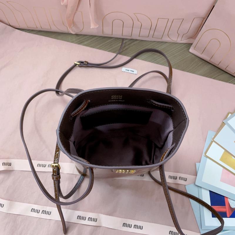 Miu Miu Naplak patent leather pouch Brown 5NF460