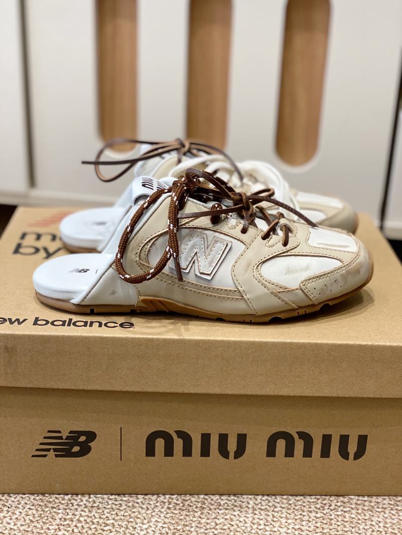 Miu Miu Sneakers SMS32201