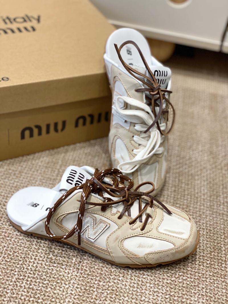 Miu Miu Sneakers SMS32201
