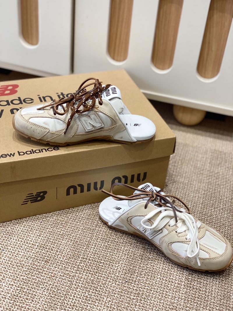 Miu Miu Sneakers SMS32201