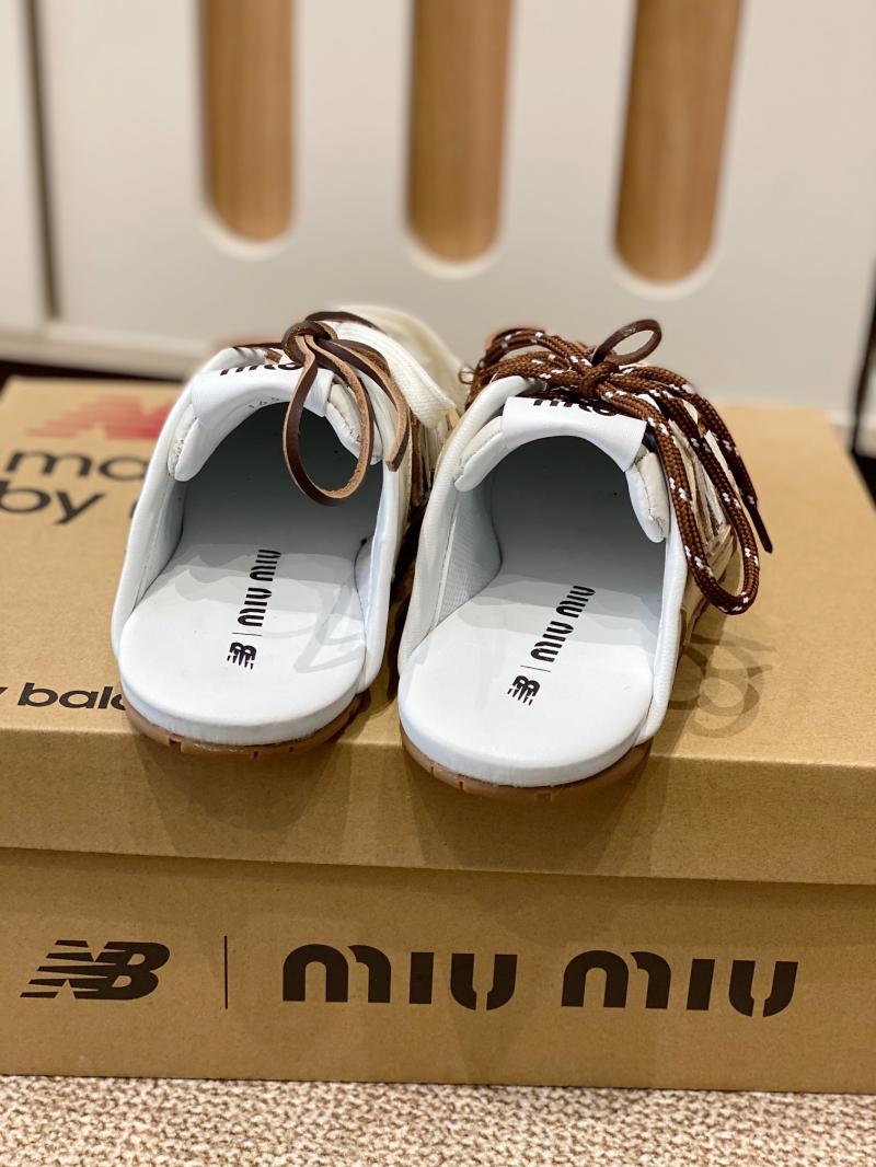 Miu Miu Sneakers SMS32201