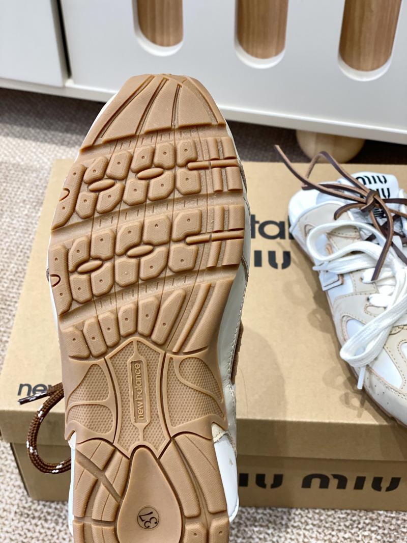 Miu Miu Sneakers SMS32201