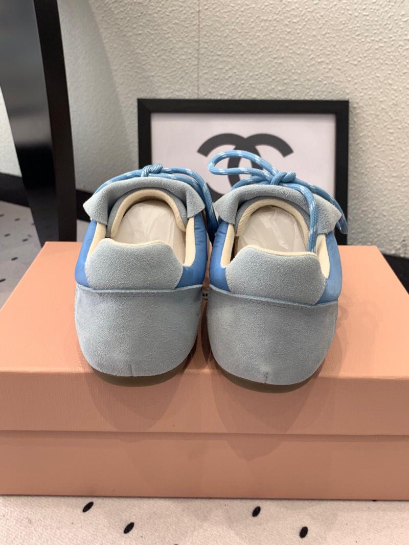 Miu Miu Sneakers SMS32202
