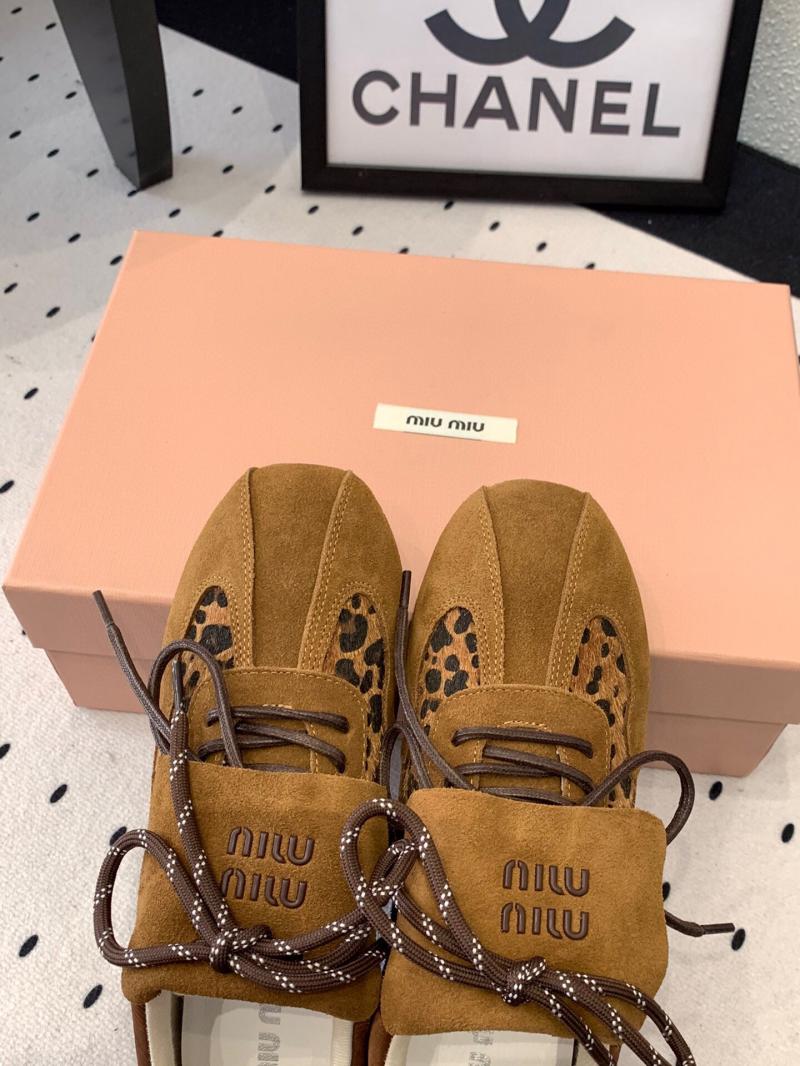 Miu Miu Sneakers SMS32203